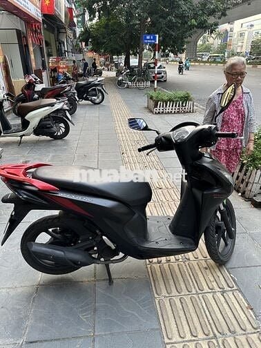 Chính chủ bán vision đen sần sport
