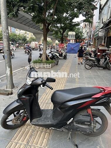 Chính chủ bán vision đen sần sport