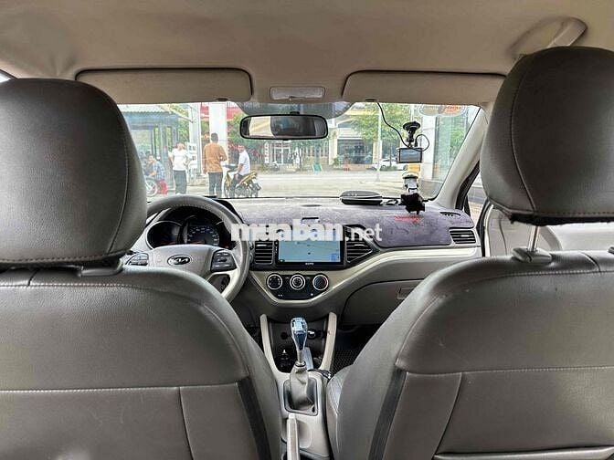 Kia Morning 2015 1.25 MT mua về chỉ việc chạy