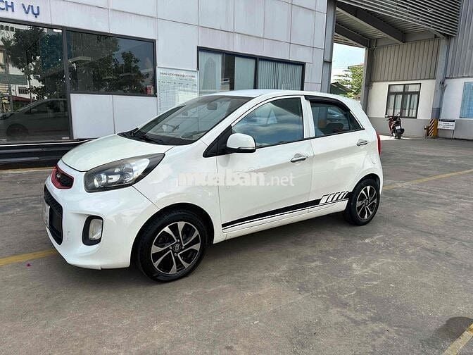 Kia Morning 2015 1.25 MT mua về chỉ việc chạy