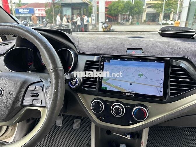Kia Morning 2015 1.25 MT mua về chỉ việc chạy