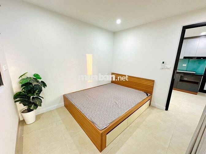 CHO THUÊ 2 PHÒNG NGỦ BAN CÔNG SIÊU RỘNG 70M2 NGAY LÁNG CẦU GIẤY