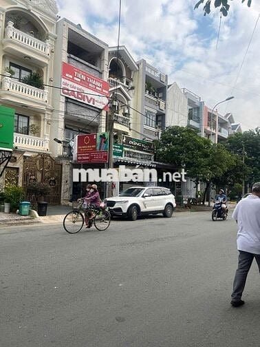 Cần cho thuê nhà P THT Q12 DT 4, 5 x20. 1 trệt 2 lầu 4PN 4WS