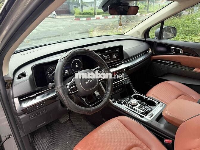 Kia Carnival 2022 2.2D Luxury 8 chỗ - 46000 km
