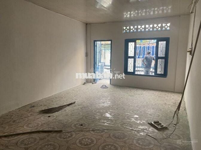 Cho thuê nhà nguyên căn hẻm chùa Định Thành.