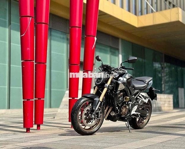 Honda CB 650R 2025 Eclutch