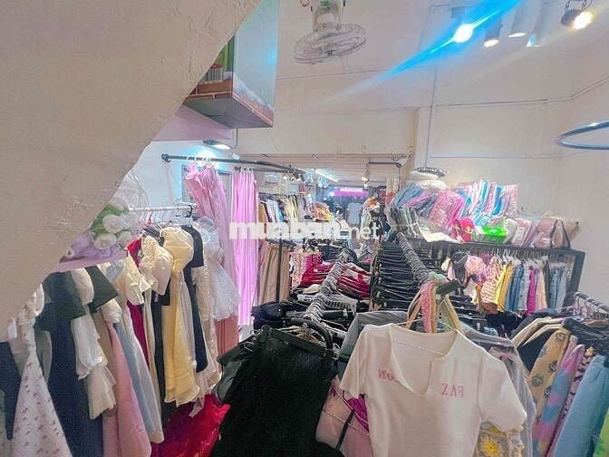 Cho thuê mặt tiền đường Minh Phụng 32m2 nở hậu
