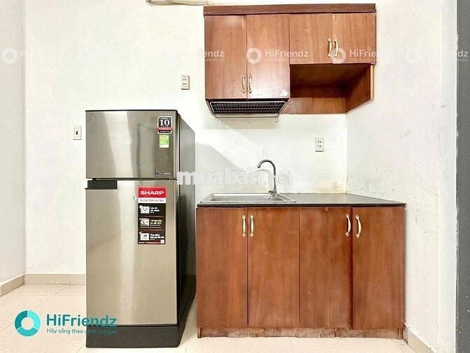 10p Qua q5,6 sát bến xe Q8  Phòng đẹp Full nội thất Free xe 2 người