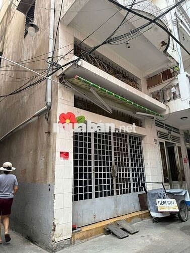 CMT8 1 căn ra MT đường Phạm Văn Hai
30m2 3,8 x 9m 3 tầng ban công rộng