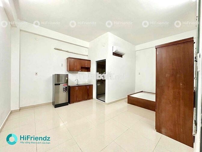 10p Qua q5,6 sát bến xe Q8  Phòng đẹp Full nội thất Free xe 2 người