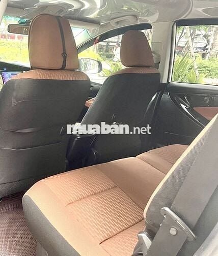 Chính chủ bán INNOVA 2019 E sơn rin máy rin xe nhà