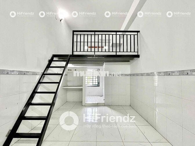 HOTT!! PHÒNG TRỌ CÓ GÁC CAO 1M8 CỬA SỔ TRỜI CỰC THOÁNG GẦN AEON BTAN