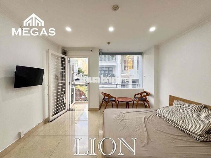 2PN 50m2 CÓ CỬA SỔ BAN CÔNG CỰC THOÁNG CÓ THANG MÁY NGAY CHỢ BẾN THÀNH