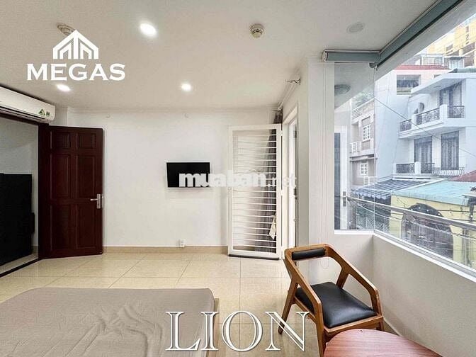2PN 50m2 CÓ CỬA SỔ BAN CÔNG CỰC THOÁNG CÓ THANG MÁY NGAY CHỢ BẾN THÀNH
