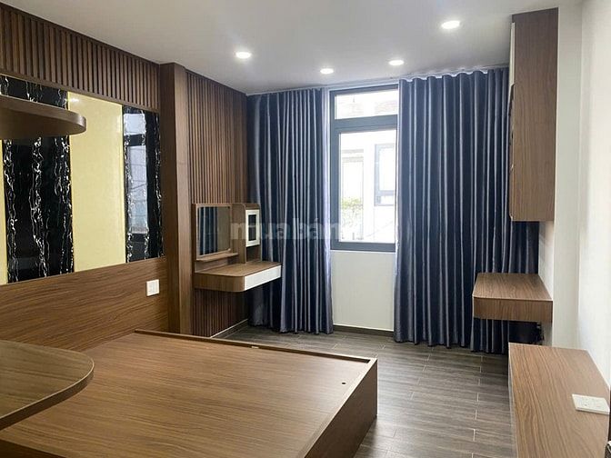 Nhà Mới Siêu To Ngang 8.50 - 4 Tầng - Siêu Rẻ - 7 tỷ 6
