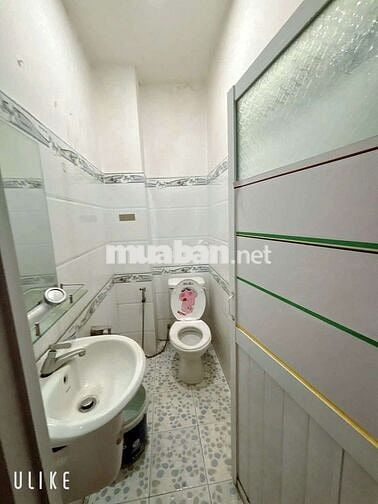 Nhà 1 trệt 2 lầu hẻm liên khu 4/5 BHH B bình tân