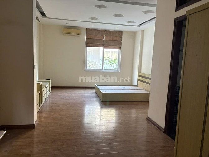 cho thuê nhà 5 tầng ngõ ô tô tại phố Giảng Võ