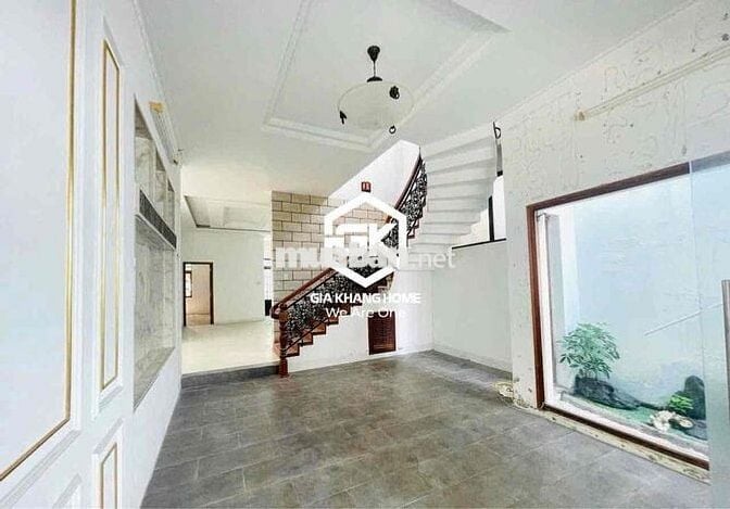 NHÀ SÂN VƯỜN Ở VÀ KINH DOANH SẠCH 4 PHÒNG NGỦ ĐƯỜNG NNHA TRANG CHO THU