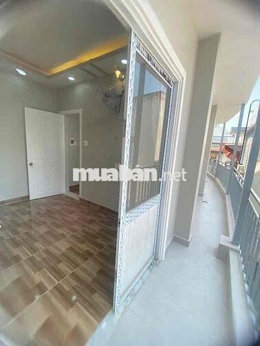 Nhà HTP Q7- 3 tầng - DTSD 200m2 - 7 pn - 3,78 tỷ ngay Coop Mart