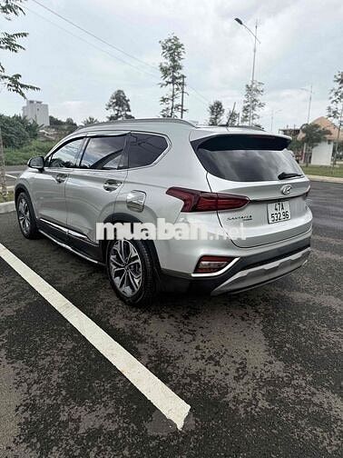 Hyundai Santa Fe 2019 2.4L  AT 4 WD - 63000 km
