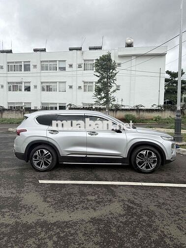 Hyundai Santa Fe 2019 2.4L  AT 4 WD - 63000 km