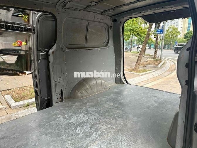 Hyundai Grand Starex 2011 Van 3 chỗ máy dầu AT