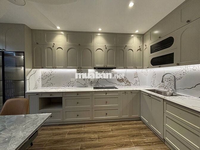 BÁN NHÀ 7 TẦNG NỘI THẤT 5💥 THANG MÁY TÔN ĐỨC THẮNG 42M², FULL NỘI THẤT