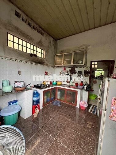Nhà Thuê Khuôn Viên Rộng DT 6x30 (Nhà Cấp 4 2Pn 1Wc Sân Ôtô)Ngã Tư Ga