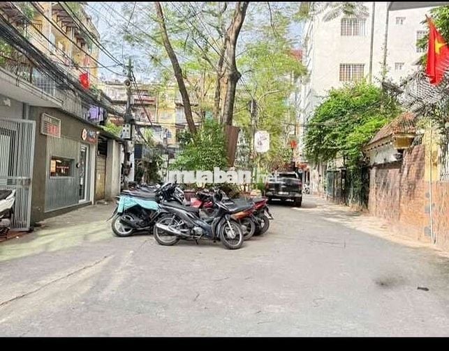 Tôi cần bán nhà 4tầng căn góc,mặt ngõ ô tô chánh đỗ Thái Thịnh.