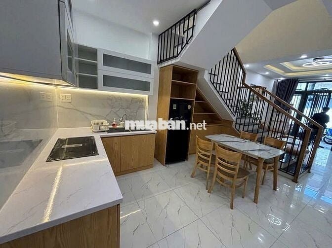Nhà còn mới-dọn vào ở liền, căn Nguyễn Trọng Tuyển- Phú Nhuận. 34m2