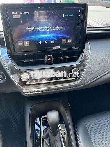 Toyota Corolla Altis 2025 1.8V - 4200 km nhập khâu