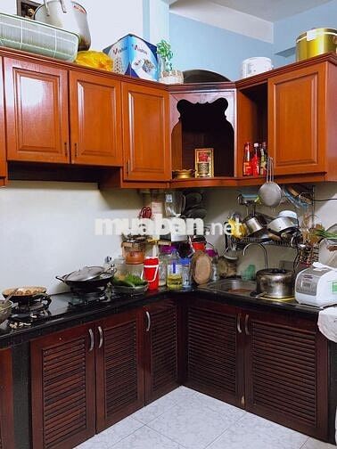 Nhà hẻm Diên Hồng. P.2. Bình Thạnh 3.2x11.5m; 2PN 2WC;12tr (TL)