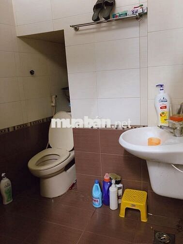 Nhà hẻm Diên Hồng. P.2. Bình Thạnh 3.2x11.5m; 2PN 2WC;12tr (TL)