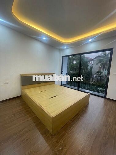 Nhà cổ linh,  Đối diện Aeon mall Long Biên, cách cầu Vĩnh Tuy 300m