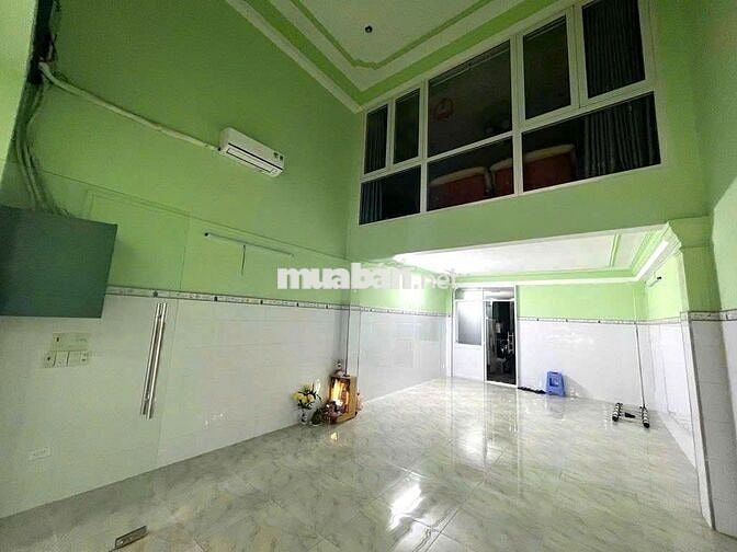 Cho Thuê Mặt Bằng Đường Trần Quốc Hoàn, Tân Bình ( 4.5x18m - MB Rộng )