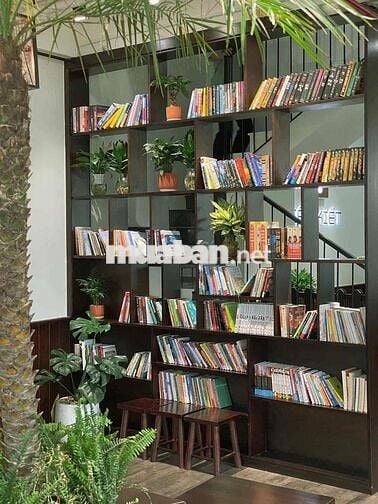 Sang lại quán cà phê 1 trệt 4 lầu đường Nguyễn Gia Trí Quận Bình Thanh