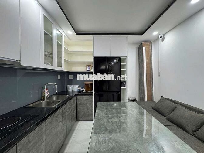 CHO THUÊ CHDV STUDIO ( BAN CÔNG, CỬA SỔ )
