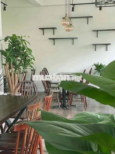 Sang lại quán cà phê 1 trệt 4 lầu đường Nguyễn Gia Trí Quận Bình Thanh