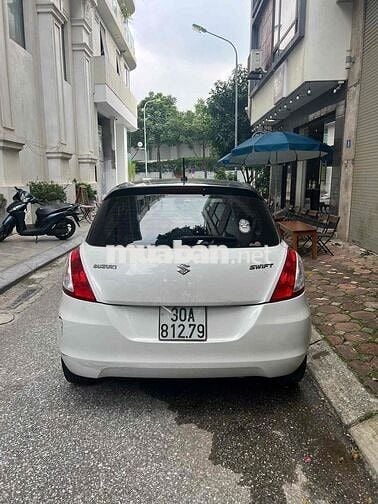 Suzuki Swift 2015 1.4 AT - 120000 km