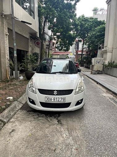 Suzuki Swift 2015 1.4 AT - 120000 km