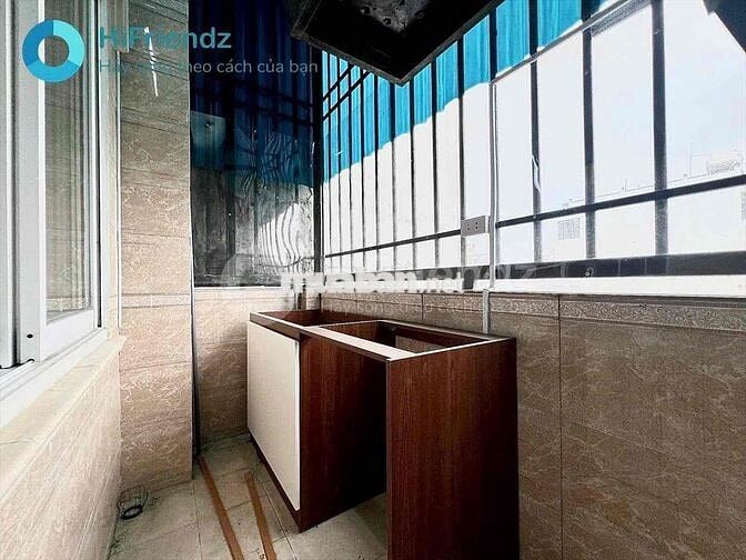 CHDV NGAY LOTTE NGUYỄN VĂN LƯỢNG - THUẬN TIỆN QUA ĐH VLU, IUH
