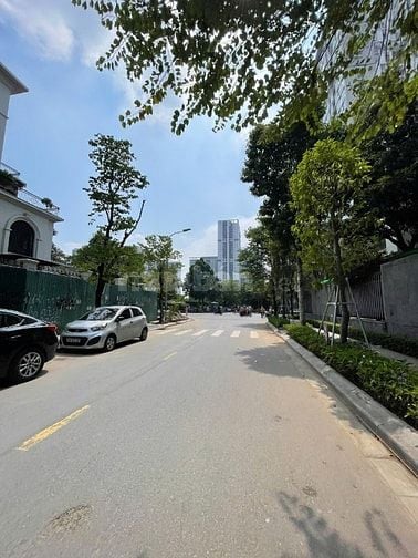 BÁN NHÀ XUÂN ĐỈNH GẦN ĐẠI SỨ QUÁN HÀN QUỐC GIÁ 9.4 TỶ ,TẦNG 1 KINH DOA