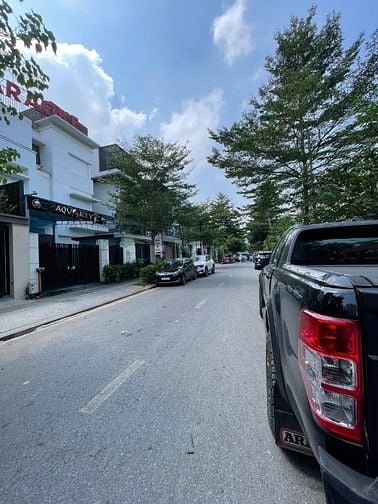 BÁN NHÀ XUÂN ĐỈNH GẦN ĐẠI SỨ QUÁN HÀN QUỐC GIÁ 9.4 TỶ ,TẦNG 1 KINH DOA