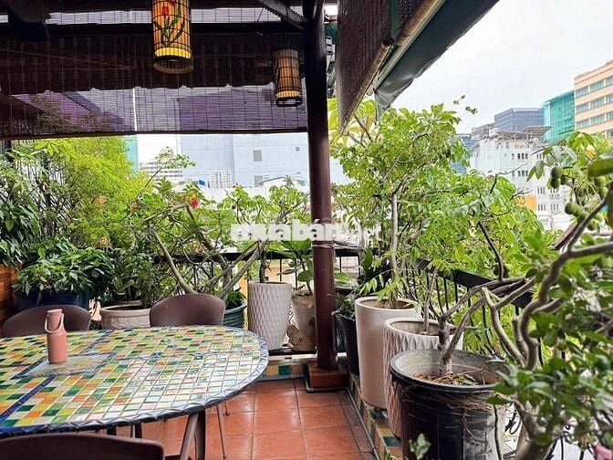 PENHOUSE Trung Tâm Quận 1 hơn 70m2 diện tích sử dụng