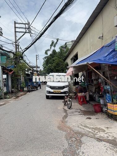 Bán nhà Bình Tân đường Hương lộ 2 DT 4 X 12m 4L 3PN hẻm 8m kinh doanh