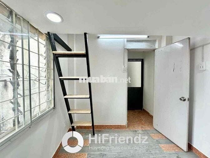 💋PHÒNG GÁC GIÁ RẺ Q1 CÓ MÁY LẠNH, TỦ BẾP GẦN VXOAY ĐIỆN BIÊN PHỦ ✅
