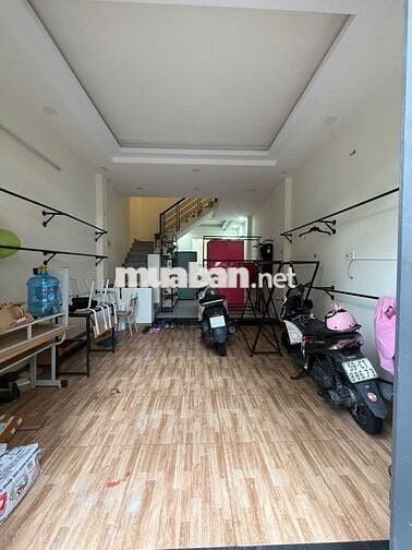 CHo thuê nhà hẻm 6 M Tân Hương thông Vườn Lài 3 lầu
