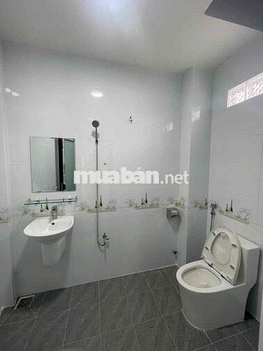 Bán nhà đường hậu giang, phường bình tây đường minh phụng