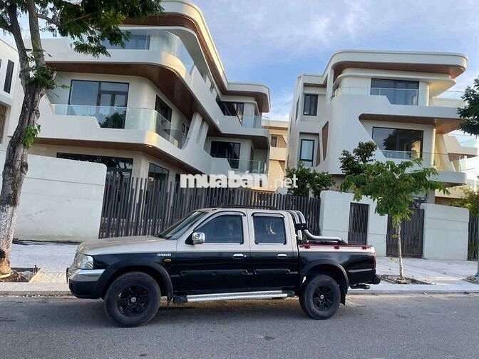 Bán Ford ranger đời 2004 2 cầu máy dầu xe đẹp