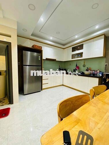 Bán nhà Phan Huy Ích, Hẻm xe hơi, 4 PN,gần 160m2 SD, Nhỉnh 5 Tỷ 5